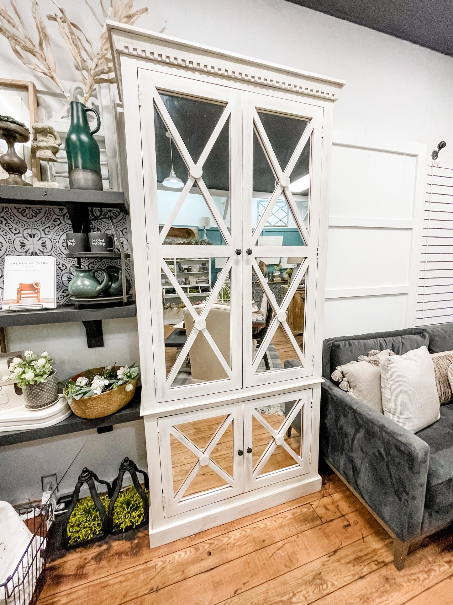 Johnstown Cabinet White | Mango Wood