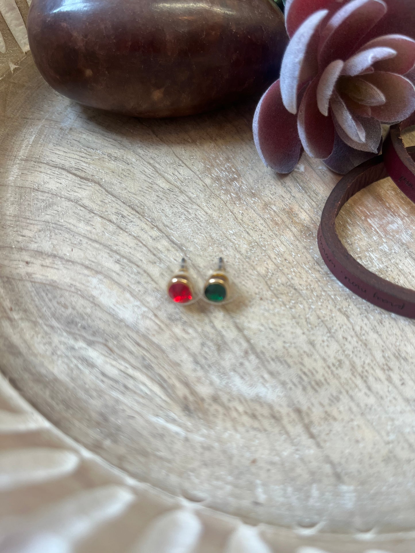 Red/Green Christmas Studs