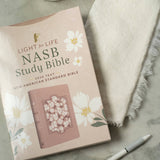 Light for Life NASB Study Bible (Blush Bouquet)