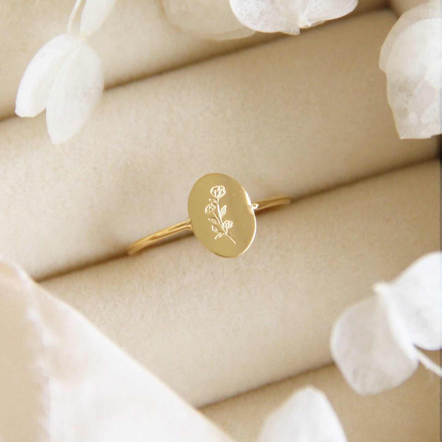Oval Flower Ring | Gold