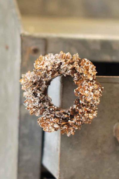 Frosty Cone Candle Ring (Pinecone)