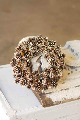 Shimmer Pine Cone Candle Ring | 11"