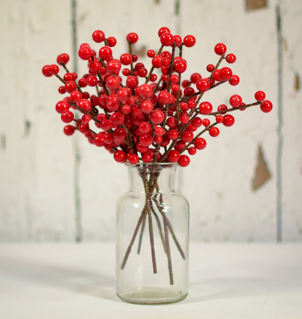 ILEX BERRY PICK