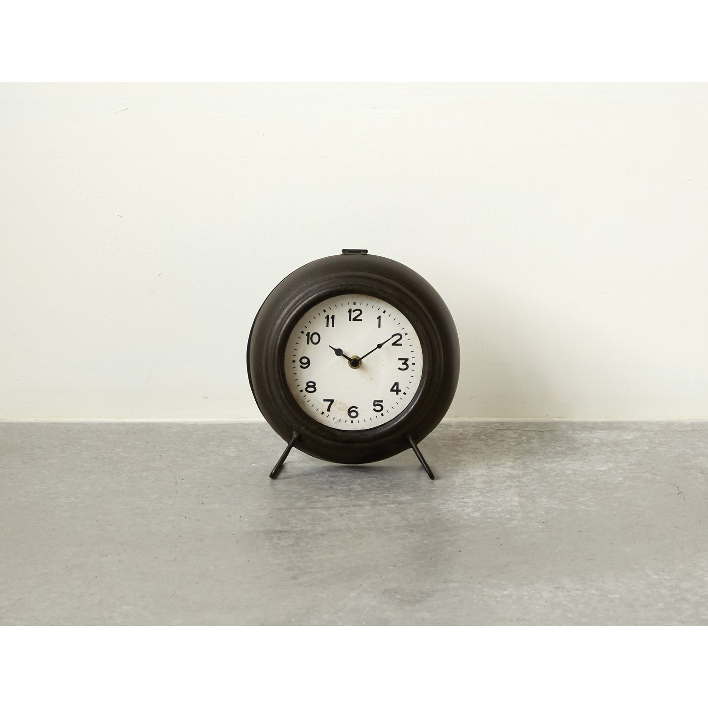Black Metal Mantel Clock
