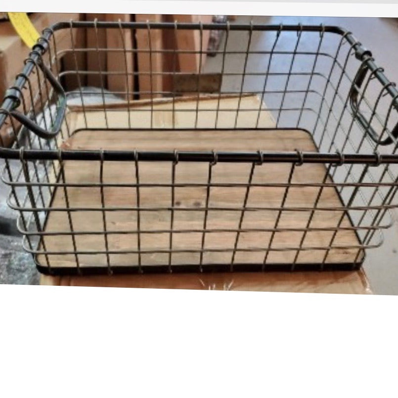 County Fair Basket | Metal